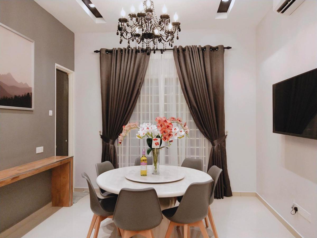 Sea Lion Kuala Selangor Semi-Detached Homestay エクステリア 写真